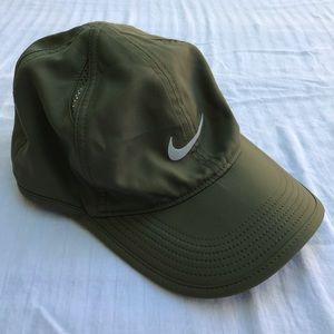 army nike cap